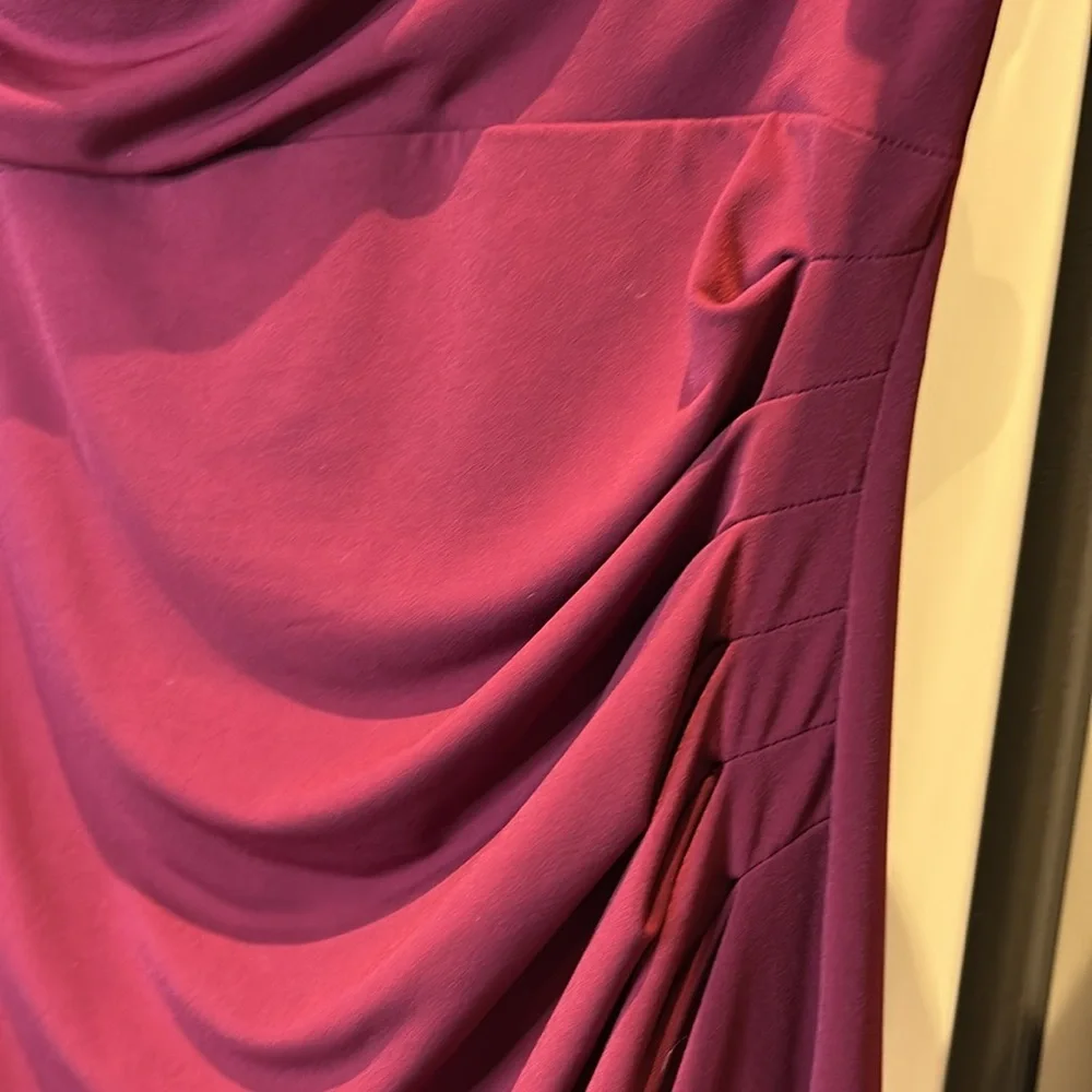Ann Taylor Wine Red Ruched Stretch Sleeveless Sheath Midi Dress Women’s Size 12 - Picture 7 of 13
